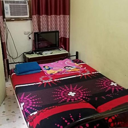 Belen Favila Transient Rooms Near Airport Terminal 3 Manila Eksteriør bilde