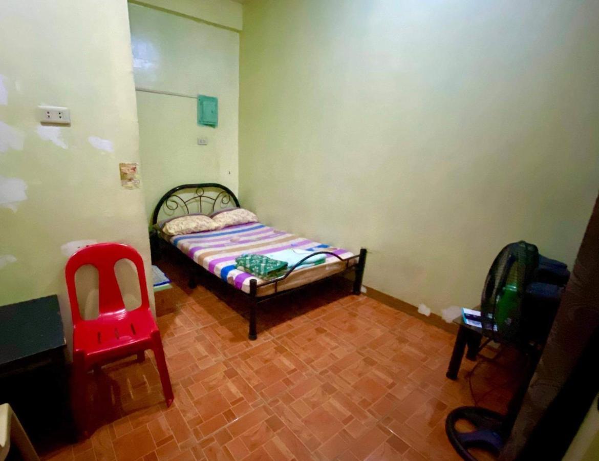 Belen Favila Transient Rooms Near Airport Terminal 3 Manila Eksteriør bilde